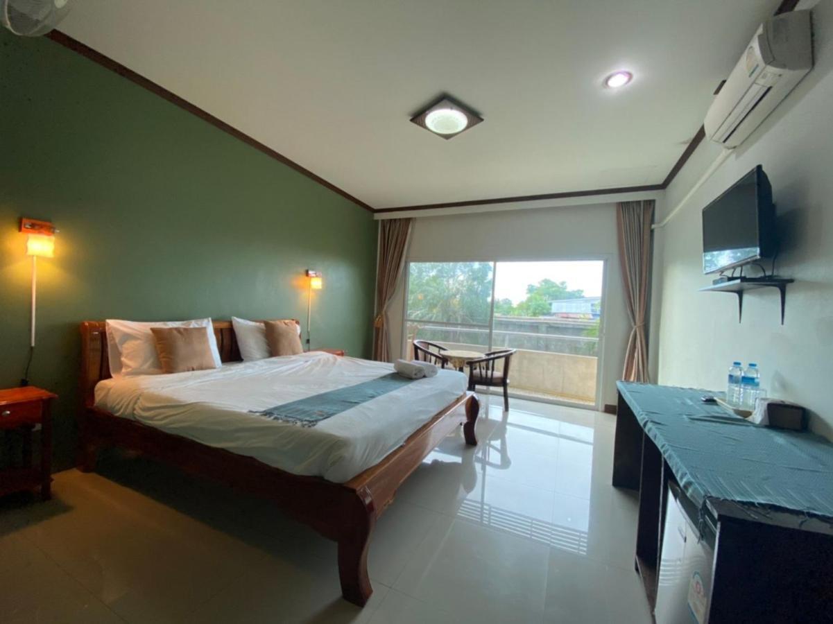 Mayuree Resort Udon Thani Bagian luar foto