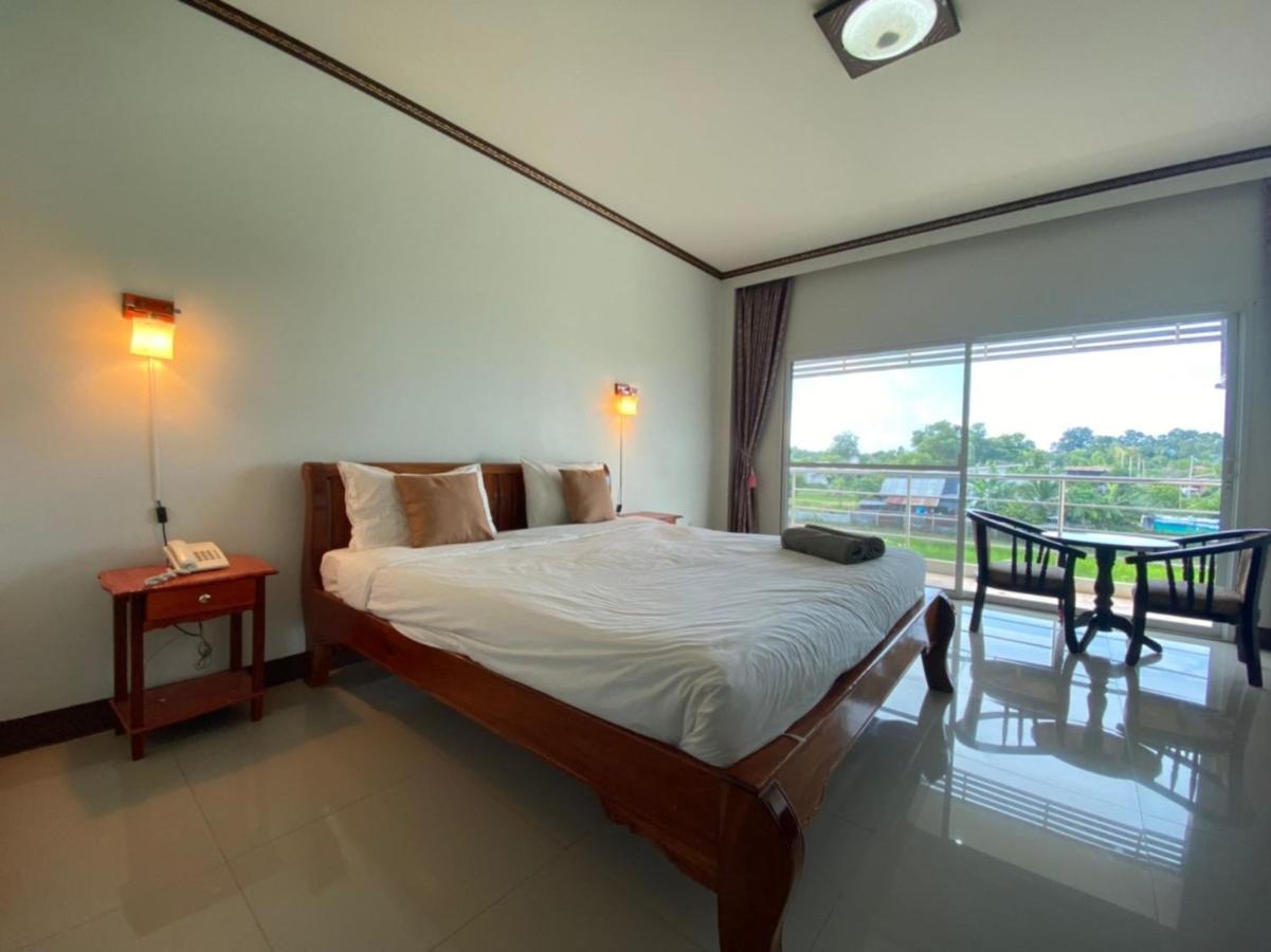 Mayuree Resort Udon Thani Bagian luar foto