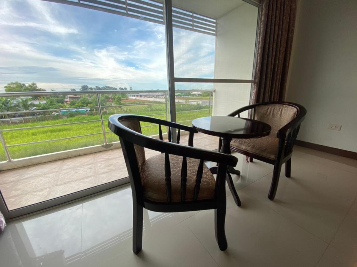 Mayuree Resort Udon Thani Bagian luar foto