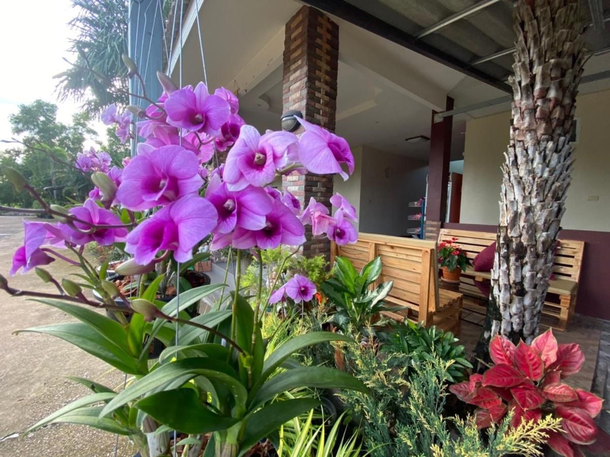 Mayuree Resort Udon Thani Bagian luar foto