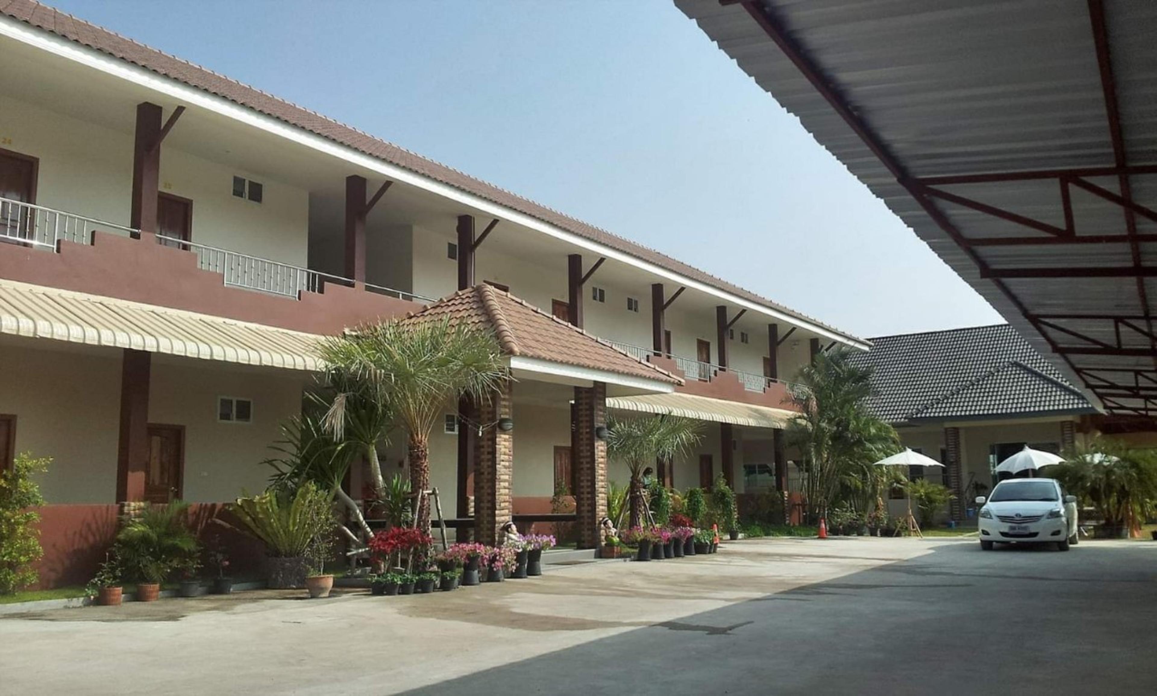 Mayuree Resort Udon Thani Bagian luar foto