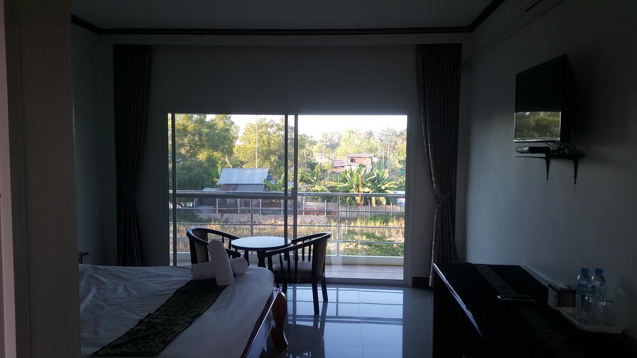 Mayuree Resort Udon Thani Bagian luar foto